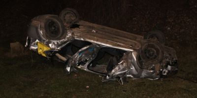 Accident tragic la Bistrita. Patru tineri au murit dupa ce taxi-ul in care se aflau a fost lovit de tren