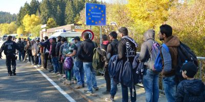 Zece imigranti ar fi intrat in Germania cu pasapoarte siriene falsificate in teritoriul ocupat de Statul Islamic
