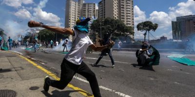 Cel putin doi morti in urma protestelor antiguvernamentale din Venezuela