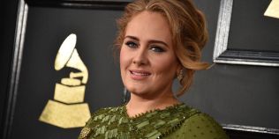 Adele a anulat, la sfatul medicilor, doua concerte: artista a sugerat ca nu va mai sustine turnee in viitor