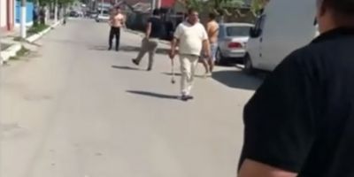 VIDEO Patru barbati care au atacat un politist in timpul liber, dupa un scandal in trafic, cercetati in libertate